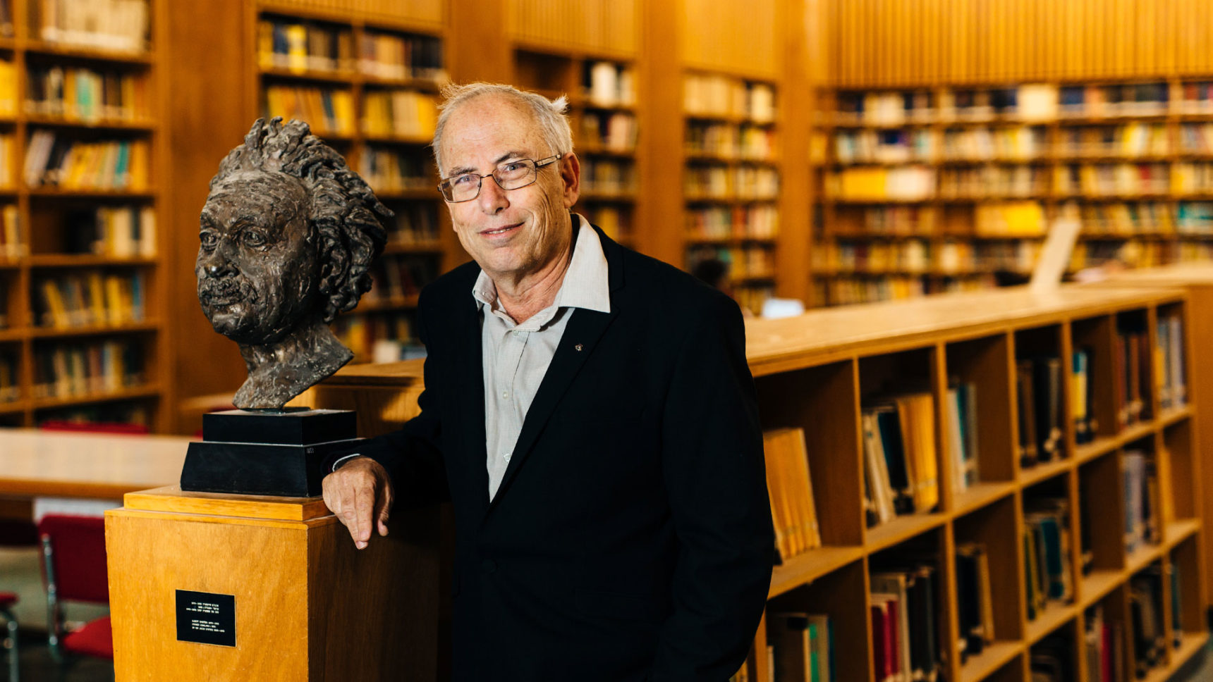 Photo of Gil Kalai in the library