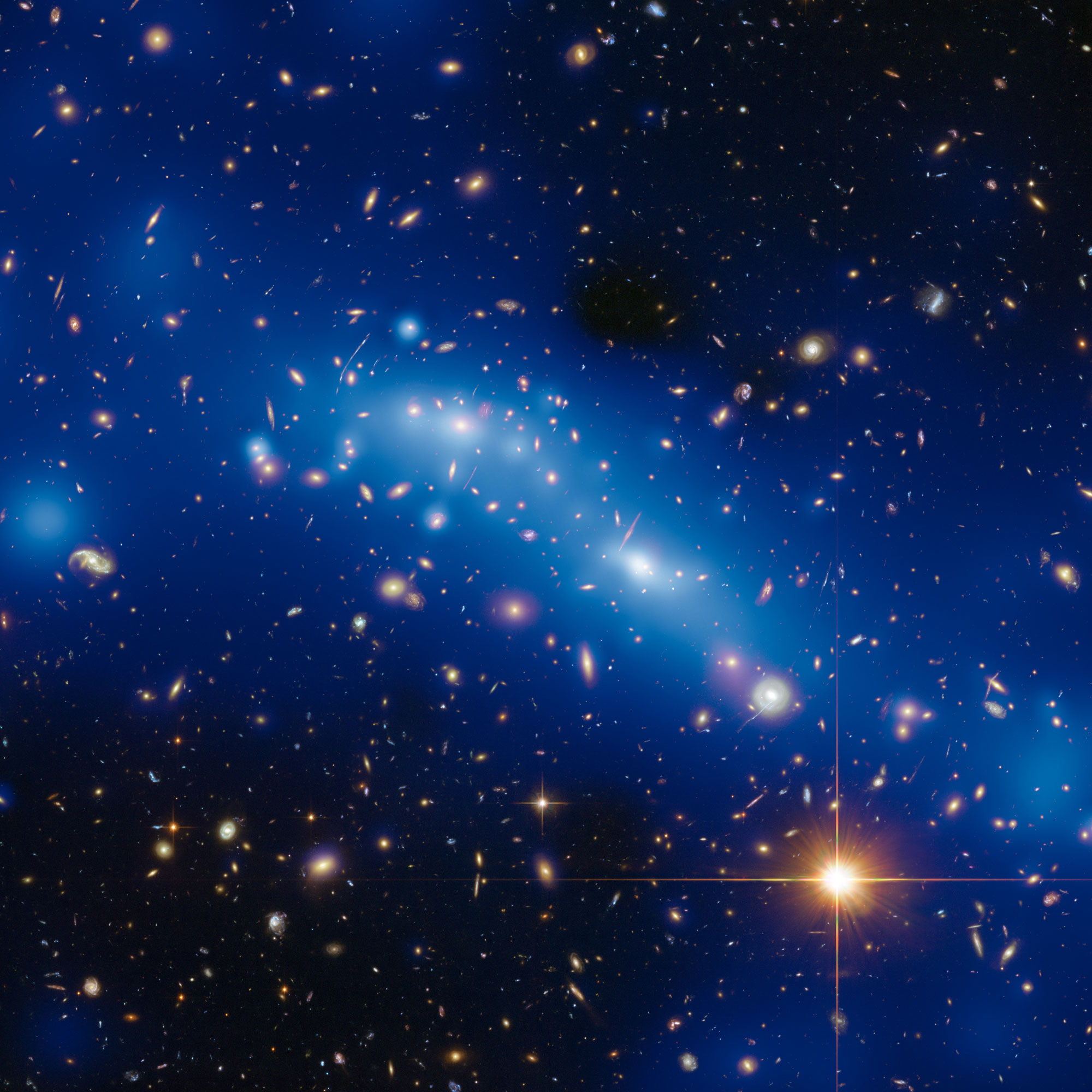 Mass map of galaxy cluster MCS J0416.1–2403.