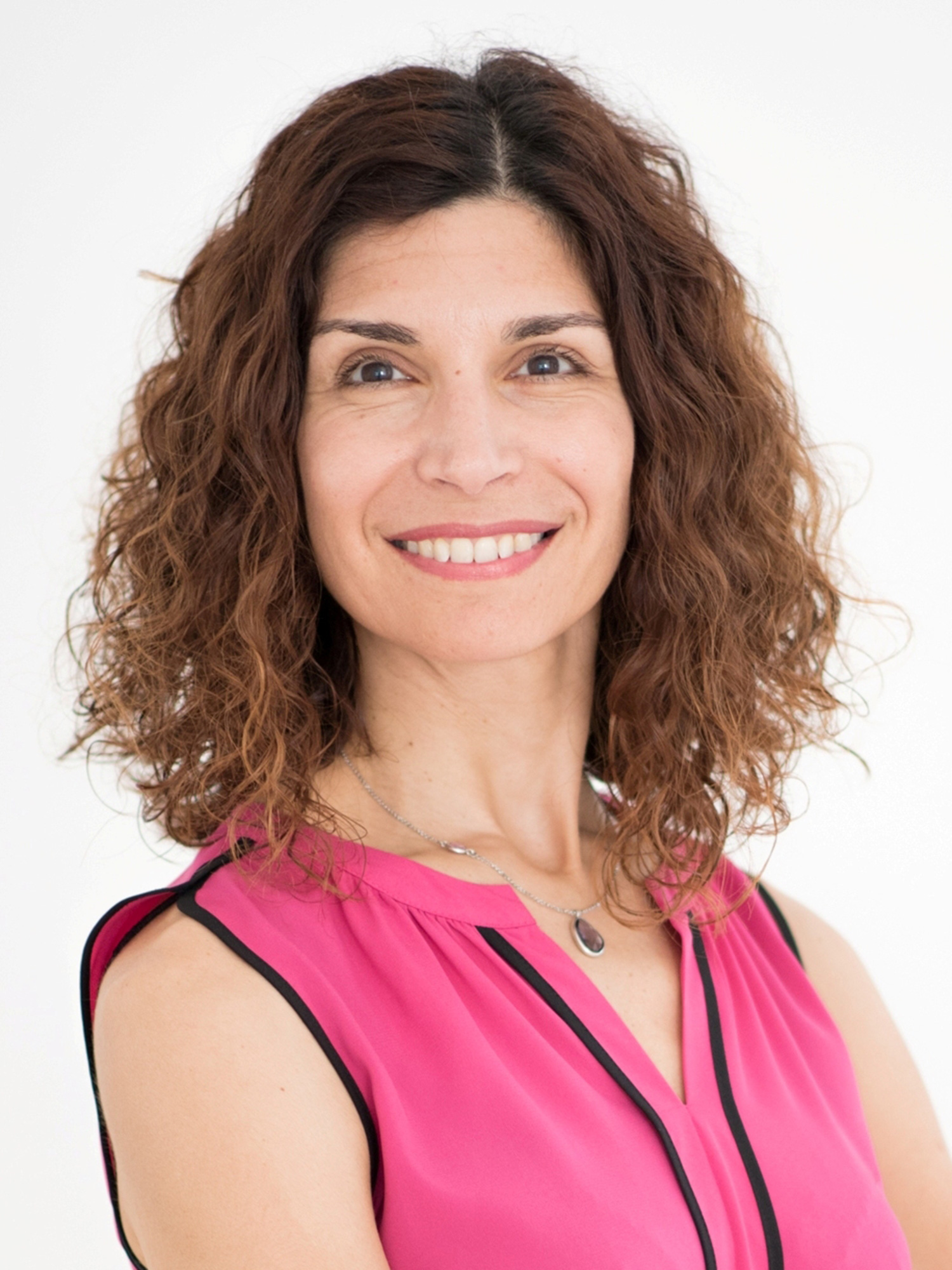 Portrait photo of researcher Yiota Poirazi.