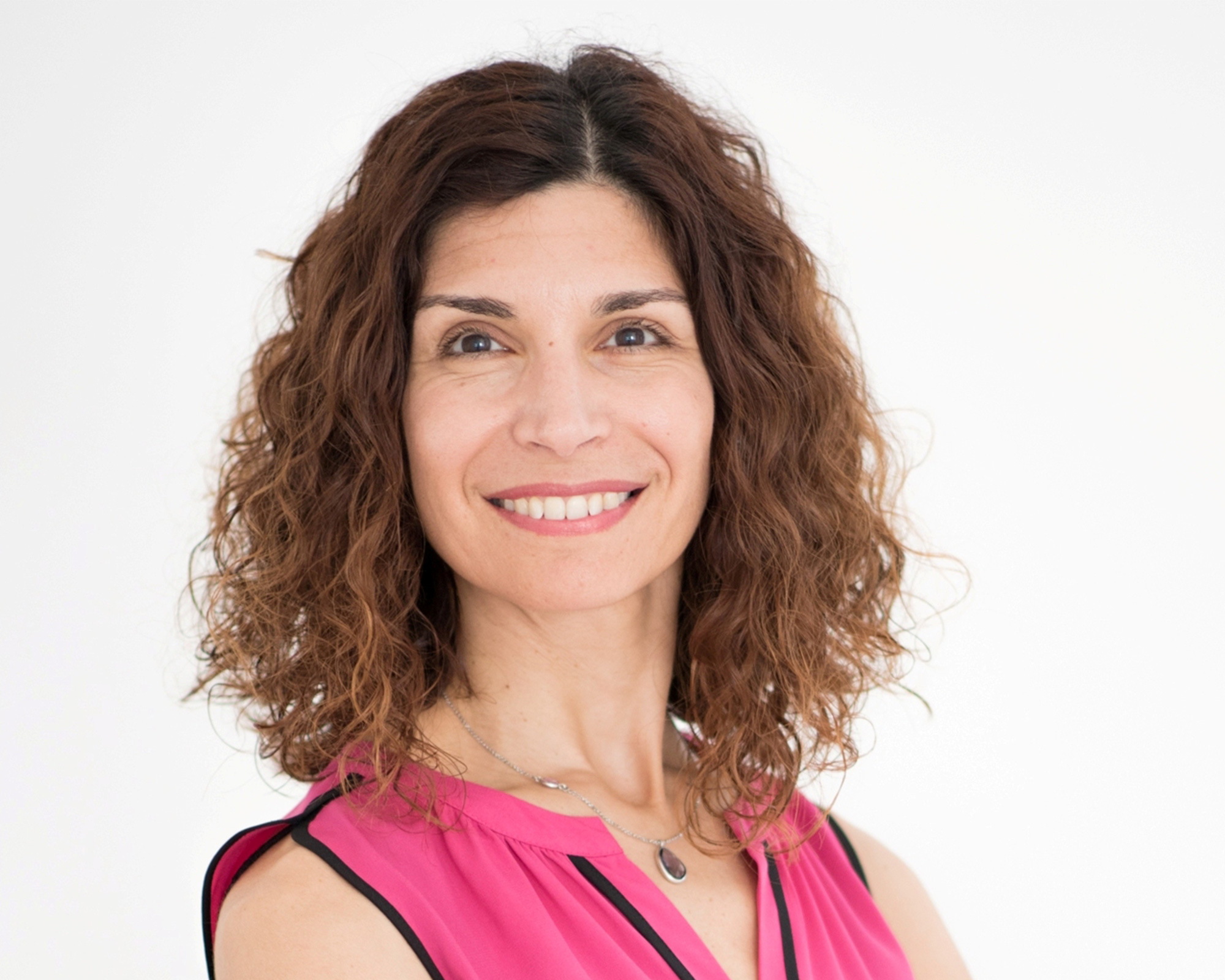 Portrait photo of researcher Yiota Poirazi.