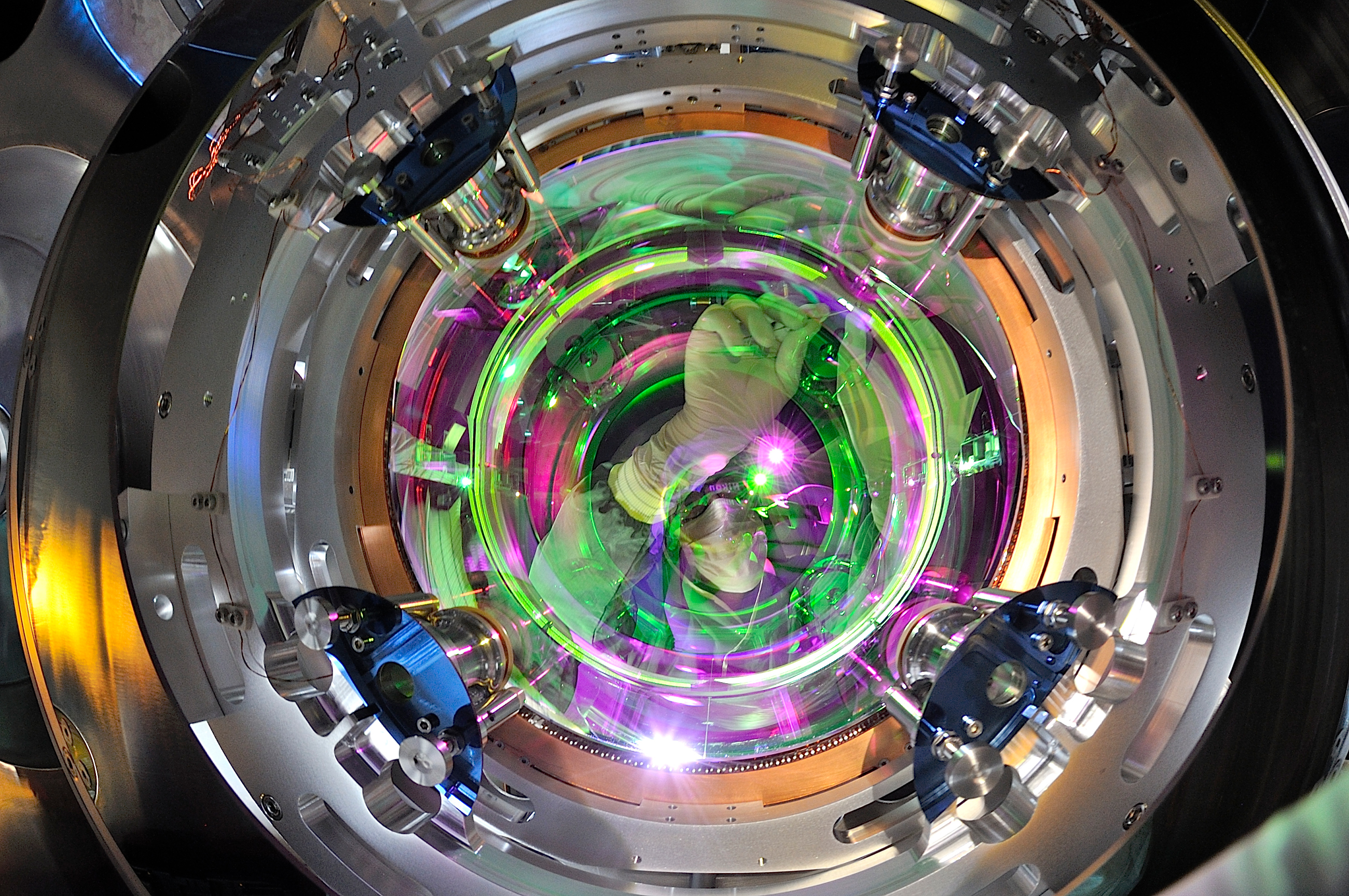 Image of LIGO’s mirror.