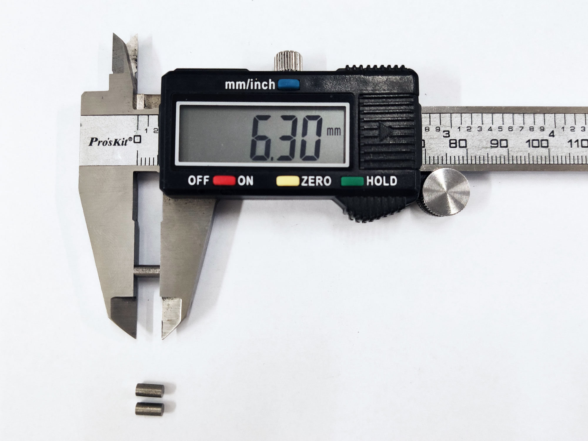 Nickel-manganese-titanium shape memory alloys.