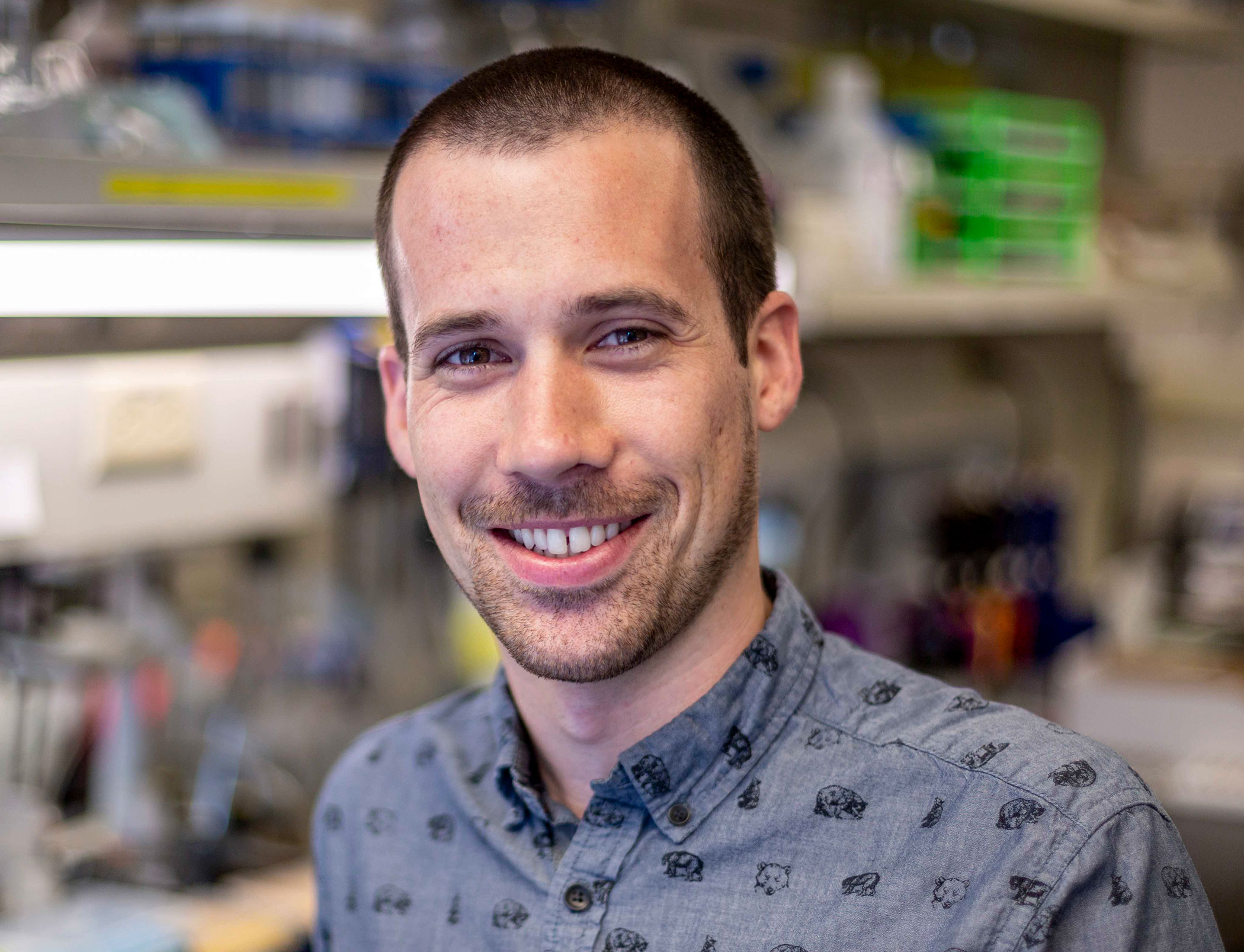 Portrait photos of researchers Tyler Starr and Jesse Bloom of the Fred Hutchison Cancer Research Center.