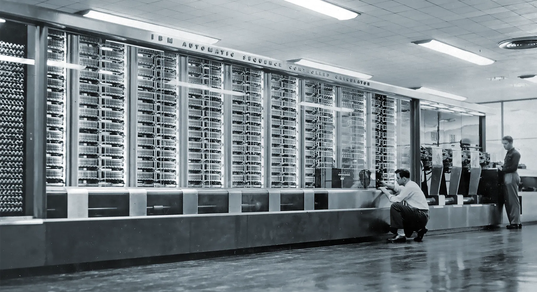 Black-and-white photograph of the room-sized Harvard Mark I computer.